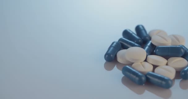 Lövés a receptre kapható gyógyszerek — Stock videók