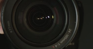 Makro çekim bir video zoom lens odaklama