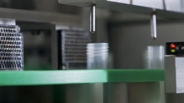 Automated manufacturing of Covid-19 test tubes in a clean room — Stock Video