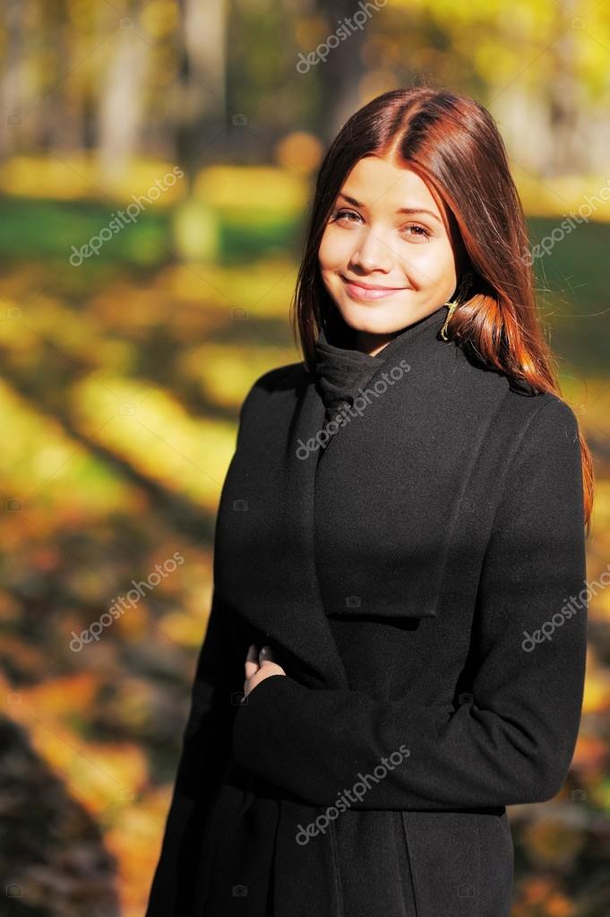 Brown Hair Brown Eyed Girl Cute Smiling Brown Eyed Girl With