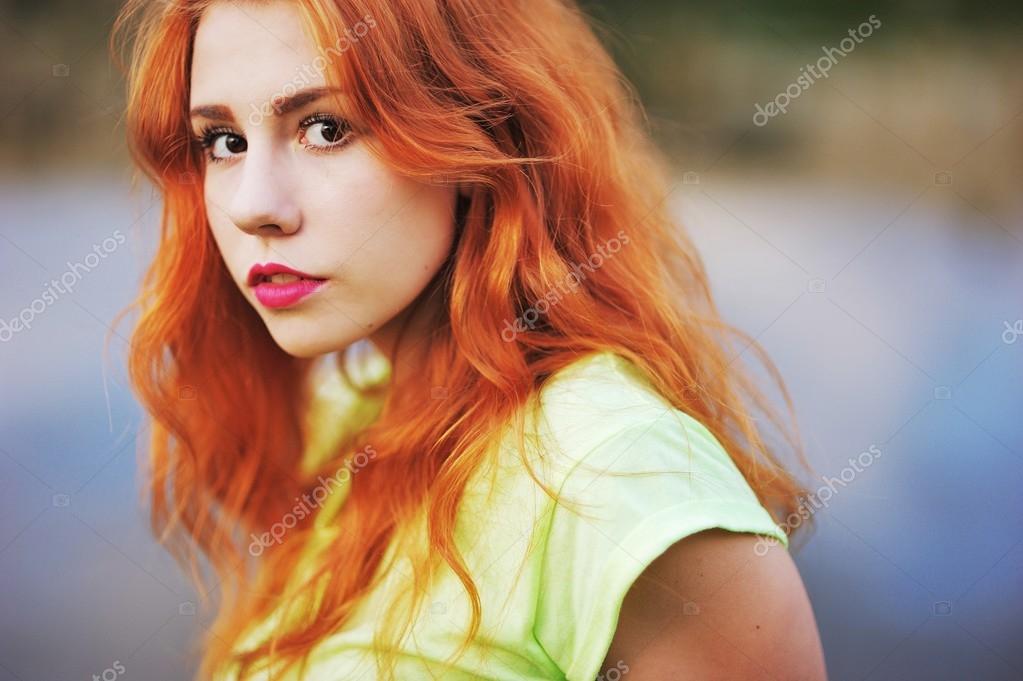 brown eyed redhead Brown eyed redhead