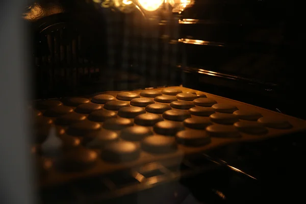 Macaron/acıbadem kurabiyesi, Fransız tatlı yapım süreci