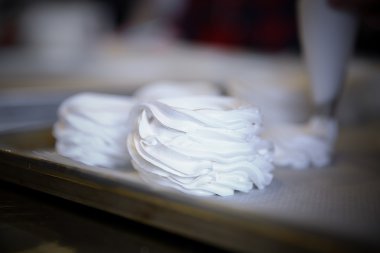 Tatlı çilek bizet yapım süreci