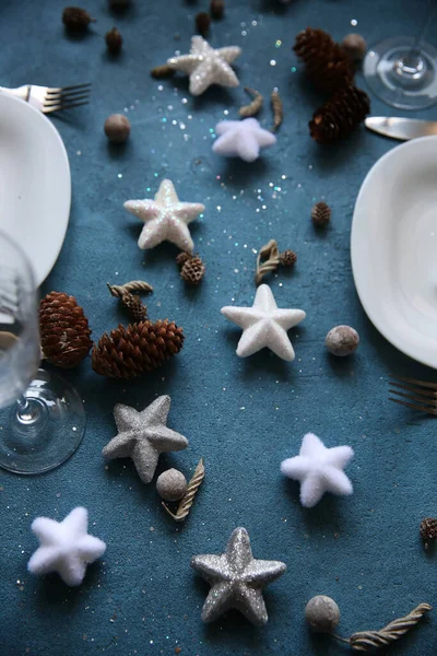 Weihnachten Tischdekoration mit Sternen hollidays Dekoration — Stockfoto