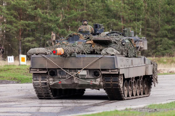 Німецький основні бойові танк leopard 2 a 6 — стокове фото