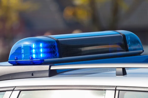 Luci blu da una macchina della polizia tedesca — Foto Stock