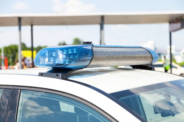 Deutsches Polizeiauto steht auf Flughafen — Stockfoto