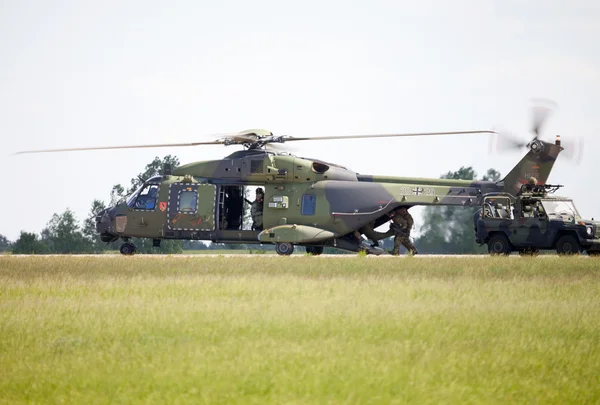 Тактический военный вертолет NH90 — стоковое фото