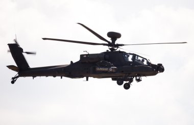 Boing Ah-64 Apache uçuşlar