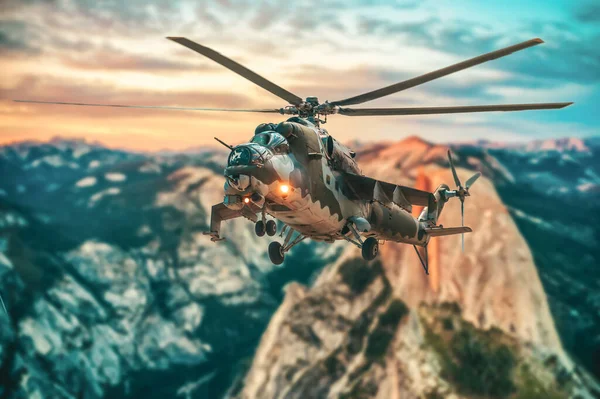 Helicóptero Ataque Ruso Vuela Sobre Hermoso Paisaje — Foto de Stock