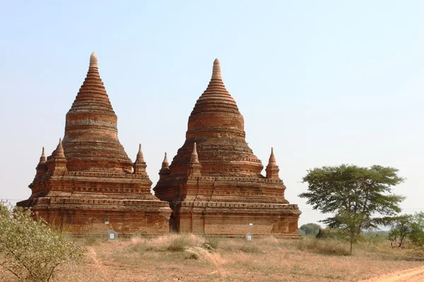 Régi buddhista templomok és pagodák, Bagan, Mianmar — Stock Fotó