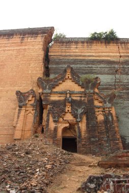 Yıkık Mingun Selami Tapınağı Mandalay Myanmar