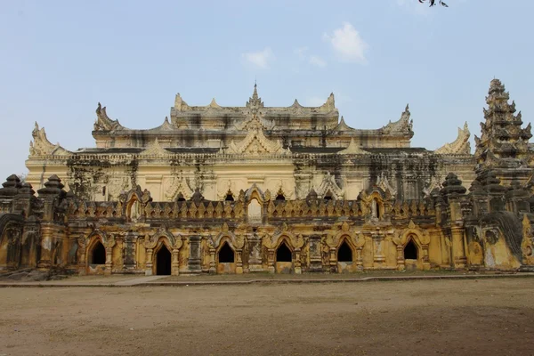 Maha Aung Mye Bon Zan manastırda Inwa, Mandalay, Myanmar