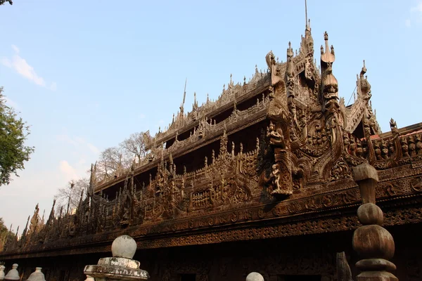 Shwenandaw kyaung tempel in mandalay, myanmar — Stockfoto