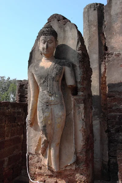 Socha Buddhy na wat Phra Si Ratana Mahaphat, Si Satchanalai, Thajsko — Stock fotografie