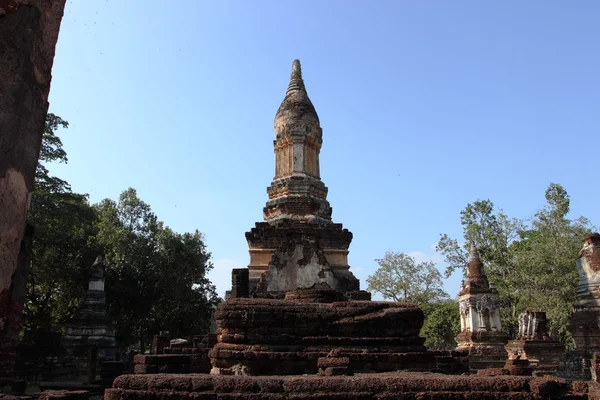 Wat Chedi Ched Thaeo Si Satchanalai ιστορικό πάρκο Ταϊλάνδη — Φωτογραφία Αρχείου