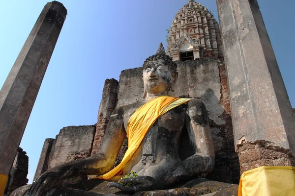 Statua di Buddha a Wat Phra Si Ratana Mahaphat, Si Satchanalai, Thailandia — Foto Stock