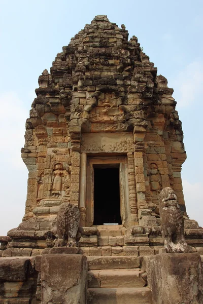Bakong, Roluos groep tempel, Siem Reap, Cambodja — Stockfoto