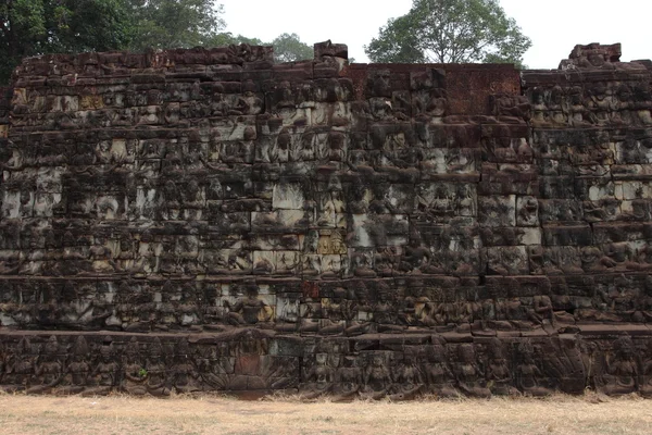 Taras trędowaty króla, Angkor Thom, Siem Reap, Kambodża — Zdjęcie stockowe