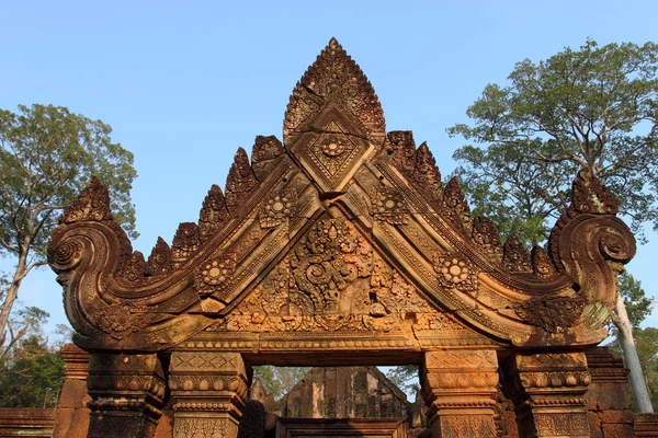 Tempel banteay srei in angkor — Stockfoto