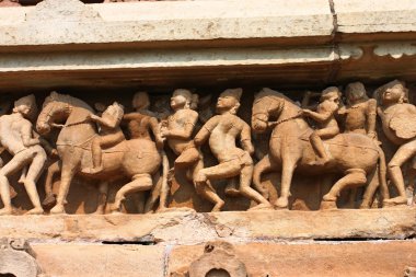 Khajuraho Tapınağı ve onların erotik heykeller, Hindistan