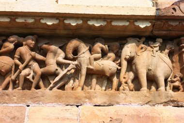 Khajuraho Tapınağı ve onların erotik heykeller, Hindistan