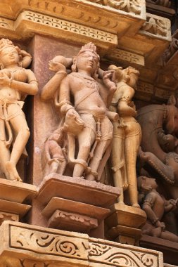 Khajuraho Tapınağı ve onların erotik heykeller, Hindistan