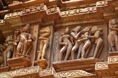 Khajuraho Tapınağı ve onların erotik heykeller, Hindistan