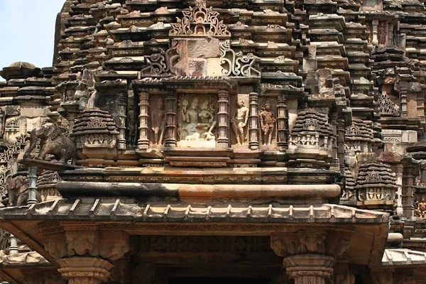 Khajuraho Tapınağı ve onların erotik heykeller, Hindistan