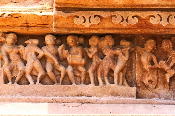 Khajuraho tempel och deras erotiska skulpturer, Indien — Stockfoto