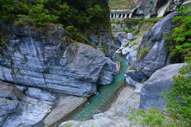 Xiulin, Hualien, Tayvan 'daki Taroko Milli Parkı' ndaki Jiuqudong Tüneli. 