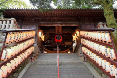 Kibitsu Jinja (Sanbi Ichinomiya), Japonya 'nın Okayama kentindeki Kibitsu Zukuri mimarisinin bir örneği olarak bilinen Şinto türbesi.