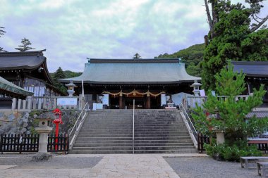 Kibitsuhiko Tapınağı, Shinto tapınağı. 1697 'de Japonya' nın Okayama şehrinde yeniden inşa edilen bir iç tapınak.