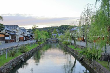 Kurashiki Bikan Tarihi Bölgesi, Kurashiki, Okayama, Japonya 'da turistik bir yer.