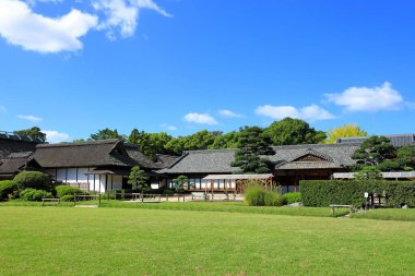 Okayama Korakuen, Kita Ward, Okayama, Japonya 'da restore edilmiş bir 18. yüzyıl bahçesi.