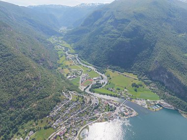 Aurland, Norveç 'teki Stegastein bakış açısından Aurlandsfjord' un manzarası