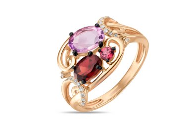 altın elmas yüzük beyaz arkaplanda izole