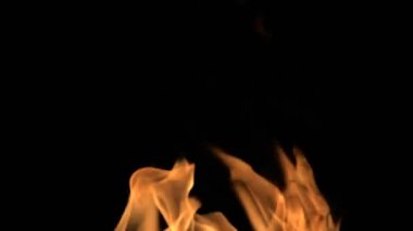 Büyük gece yangın bir gaz veya petrol kuyusu veya kırık benzin boru.