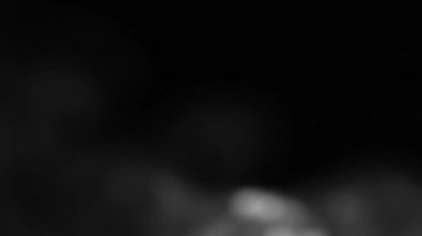 karanlık bulutlar ve yavaş yavaş uçan kirliliği gaz duman