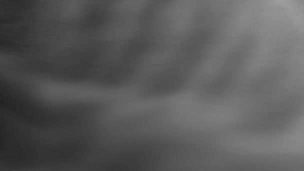 Fumée isolée Wispy sur fond noir 