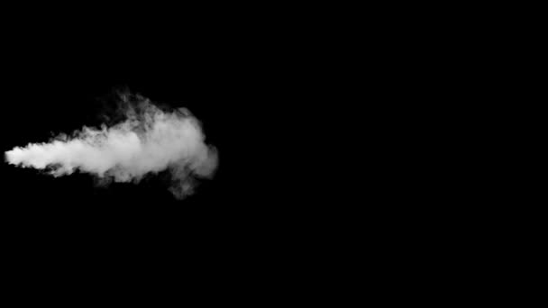 Zufälliger Dampfnebel von links vor schwarzem Hintergrund — Stockvideo