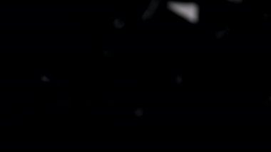 Yavaş hareket ile düşen parça döküntüleri cam