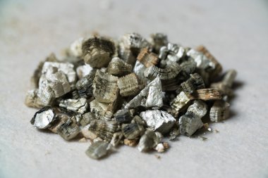 Üretim için mineral vermikülit örnekleri