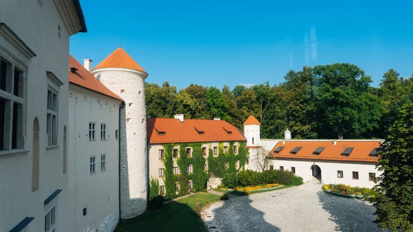 Pieskowa Skala Castle — Stock Photo, Image