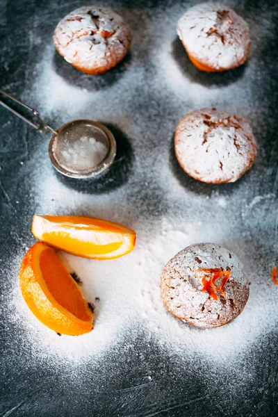 Portakal ile ev yapımı cupcakes