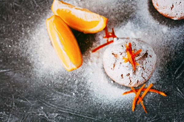 Portakal ile ev yapımı cupcakes