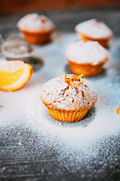 Portakal ile ev yapımı cupcakes