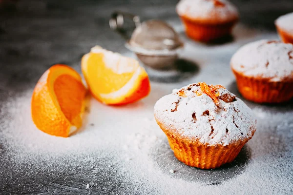 Portakal ile ev yapımı cupcakes