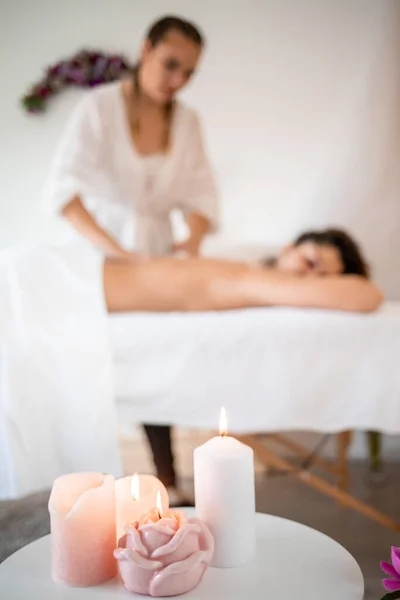 Young Girl Spa Massage Holiday — Stock Photo, Image