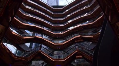 The Vessel 'ın görüntüleri Hudson Yards NYC' de bir fütüristik sanat enstitüsü.